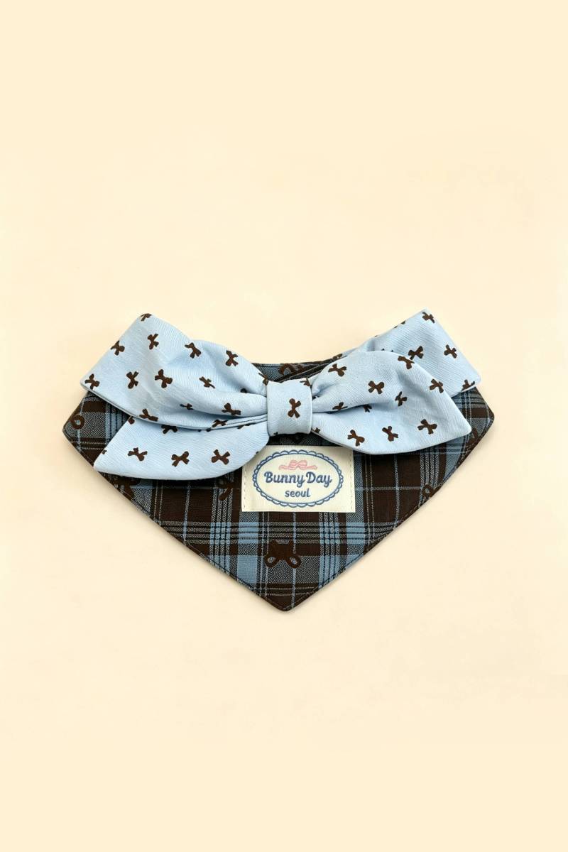 UNFENCED Blueberry Mocha Bib
